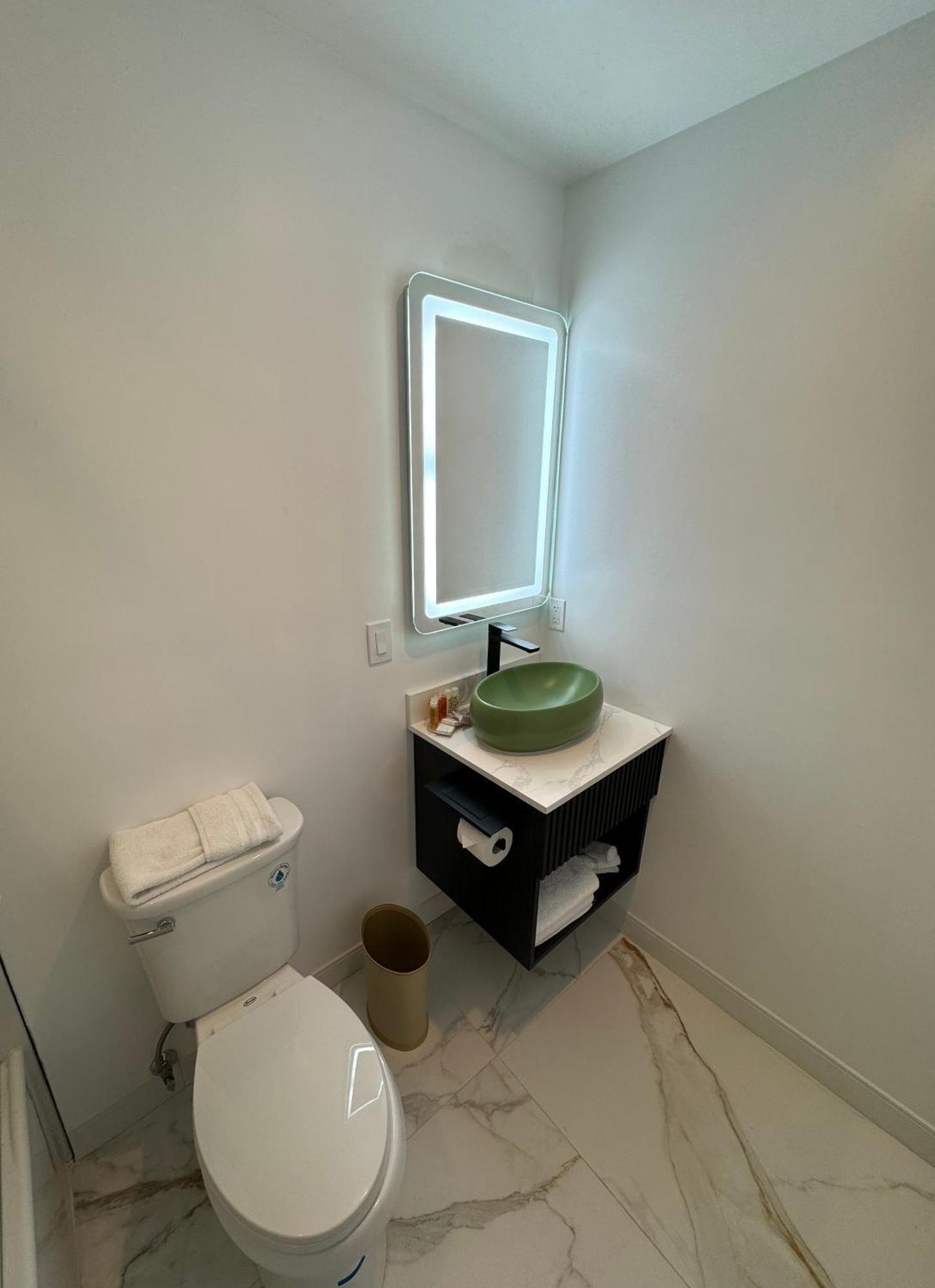Hotel Rudra - Hollywood Los Angeles Room photo
